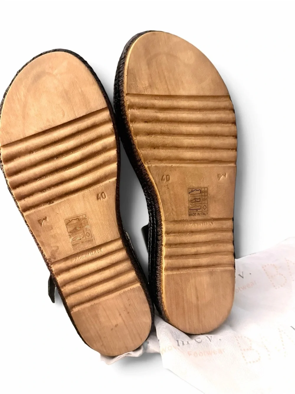 Bernie Mev Premium Made in Italy Black Raffia Leather Platform Sandals RARE